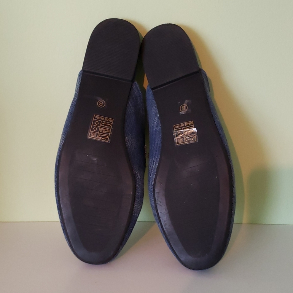 Shoes - Picture 2 of 2